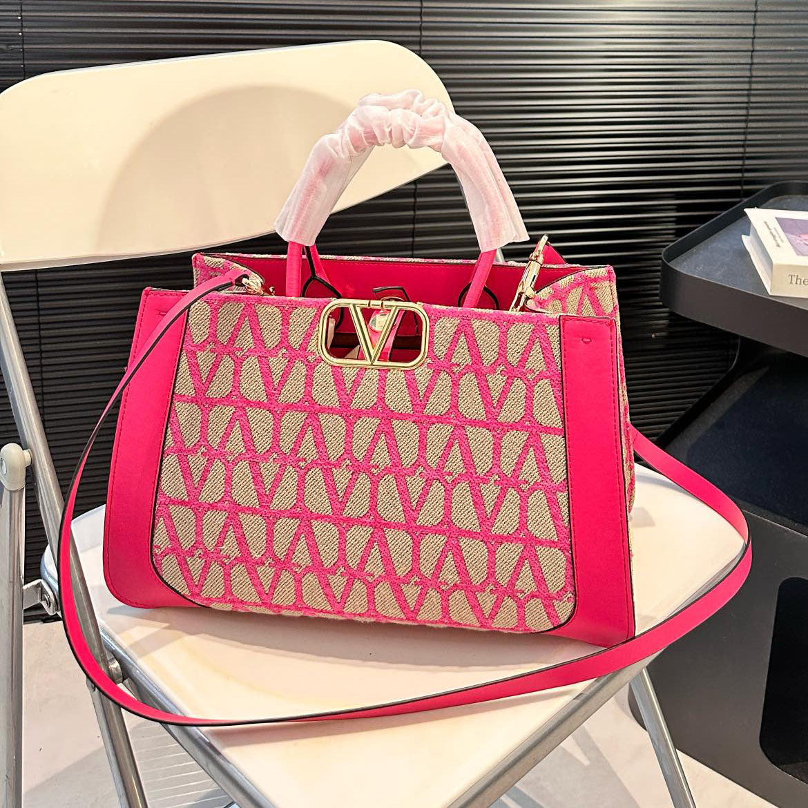 VT SS23 printed tote bag 1824081602