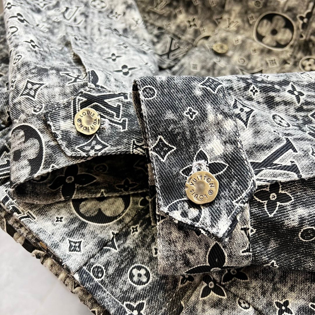Dark pattern distressed old flower all over printed denim jacket XC0823110310