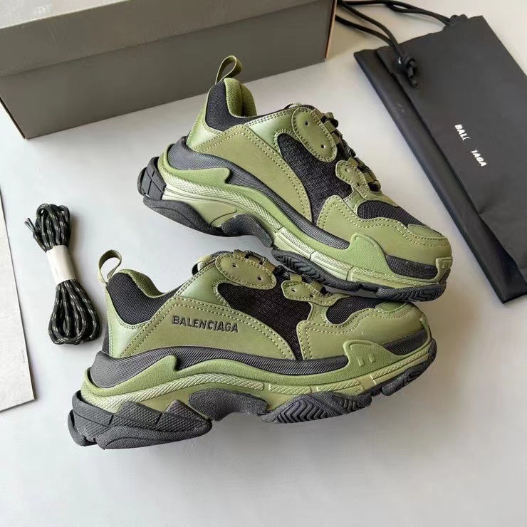Triple-s Vintage Sneakers XC1823082901