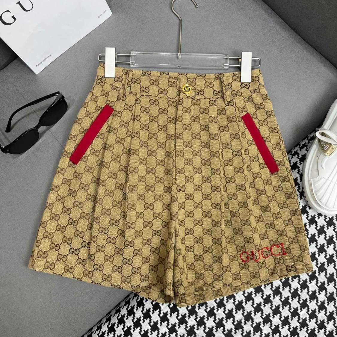 New Letter Jacquard Shorts Versatile Fashion 1024031817