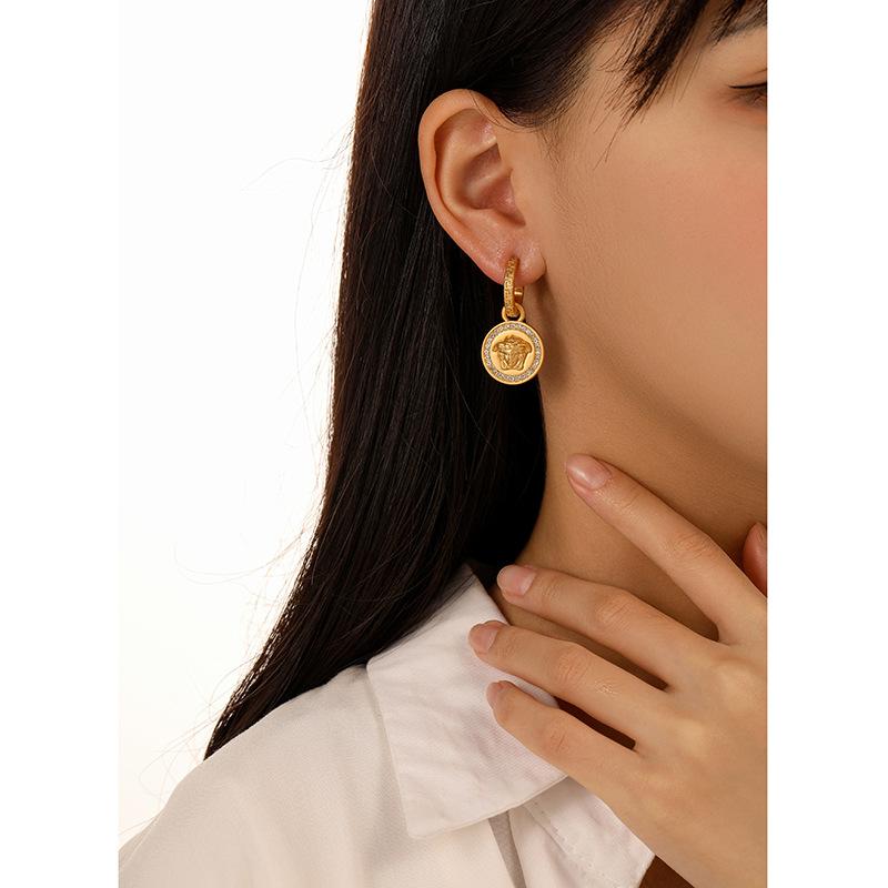 New Fashion Retro Earrings 1024010307