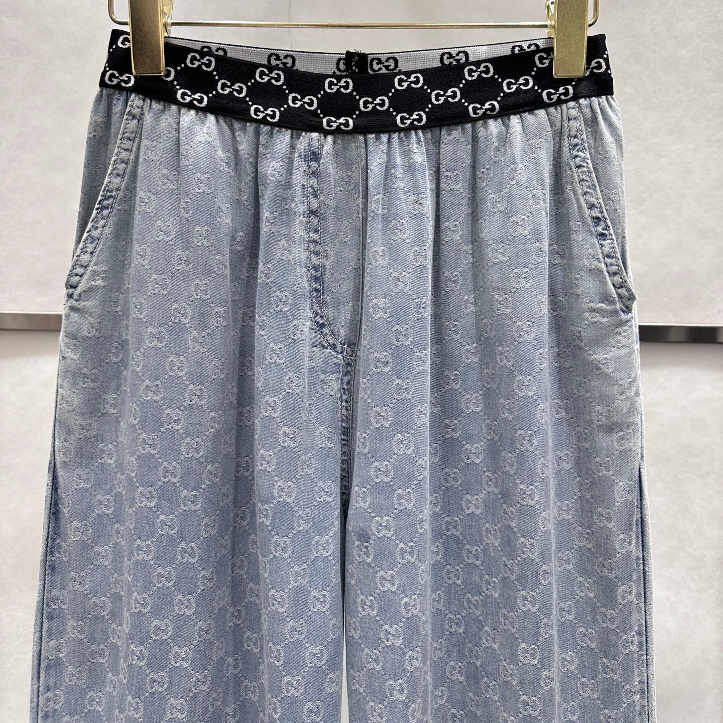 GG New Versatile Printed Casual Jeans for Women 1025042101