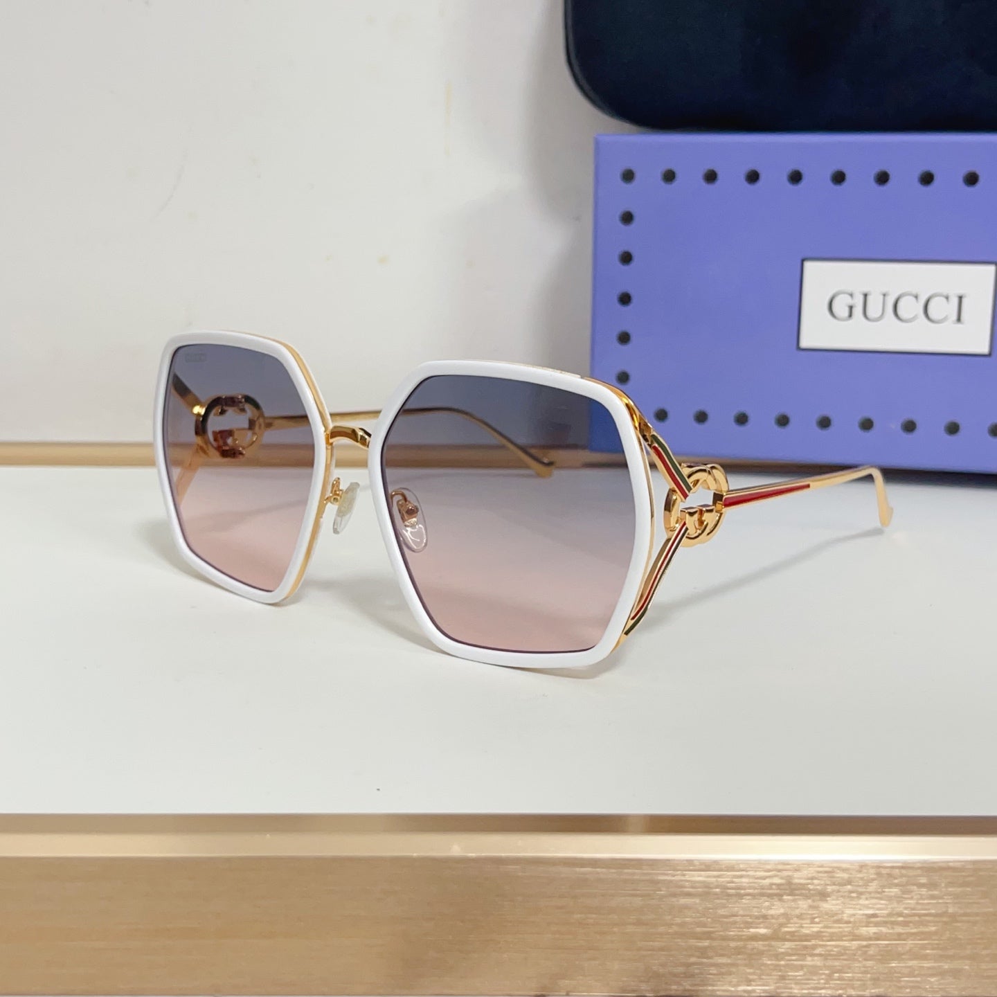 GG Sunglasses 1825042802