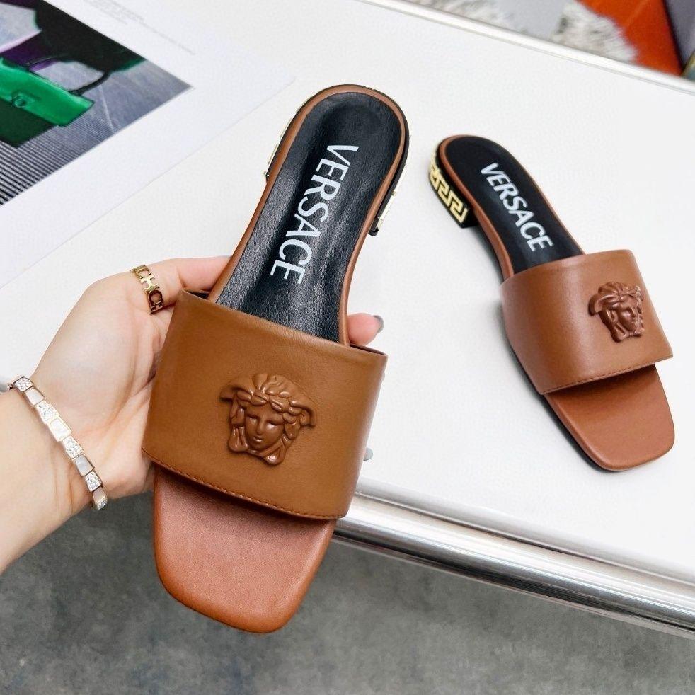 Classic Fashion Comfortable Head Flat Square Large Size Slippers 1024040207