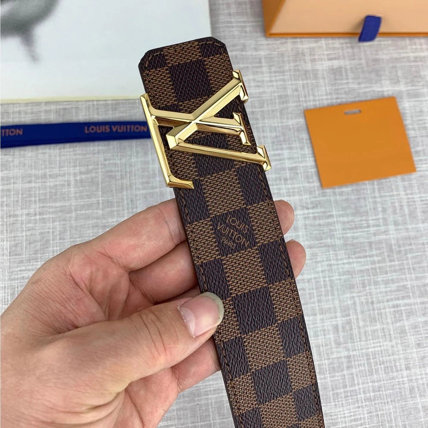 Lv Luxury Genuine Leather Men’s Belt 1025010903