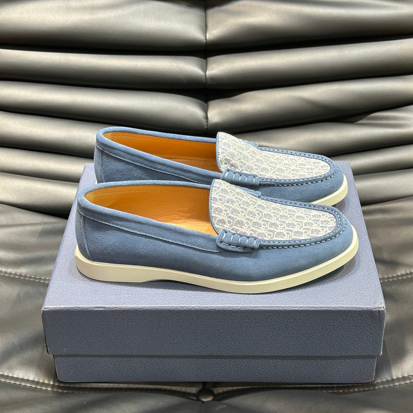 Classic printed canvas embellished men's casual loafers 1824042201