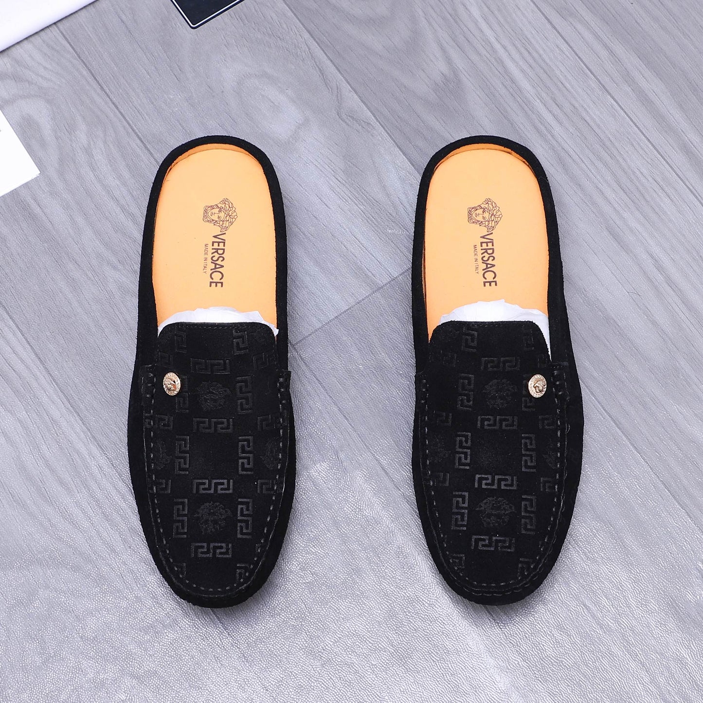 VS MEDUSA Embossed Shoes 1824060902