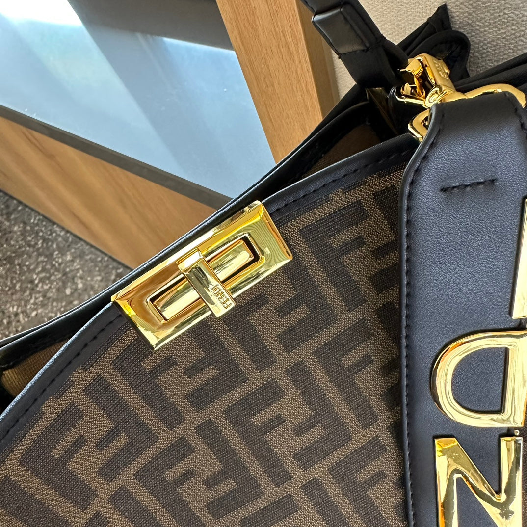 FD Peekaboo X-Lite bag 1824062410