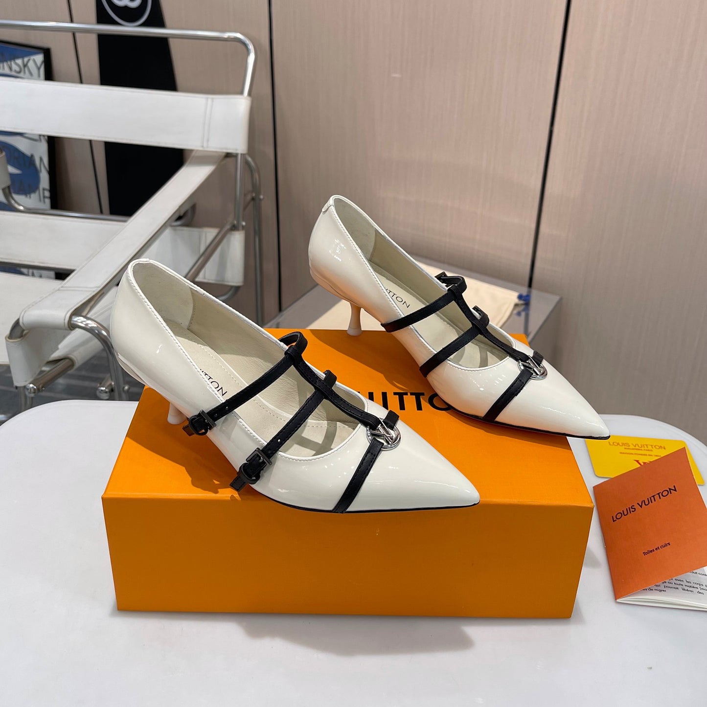 LV Pointed Pumps 1824120906