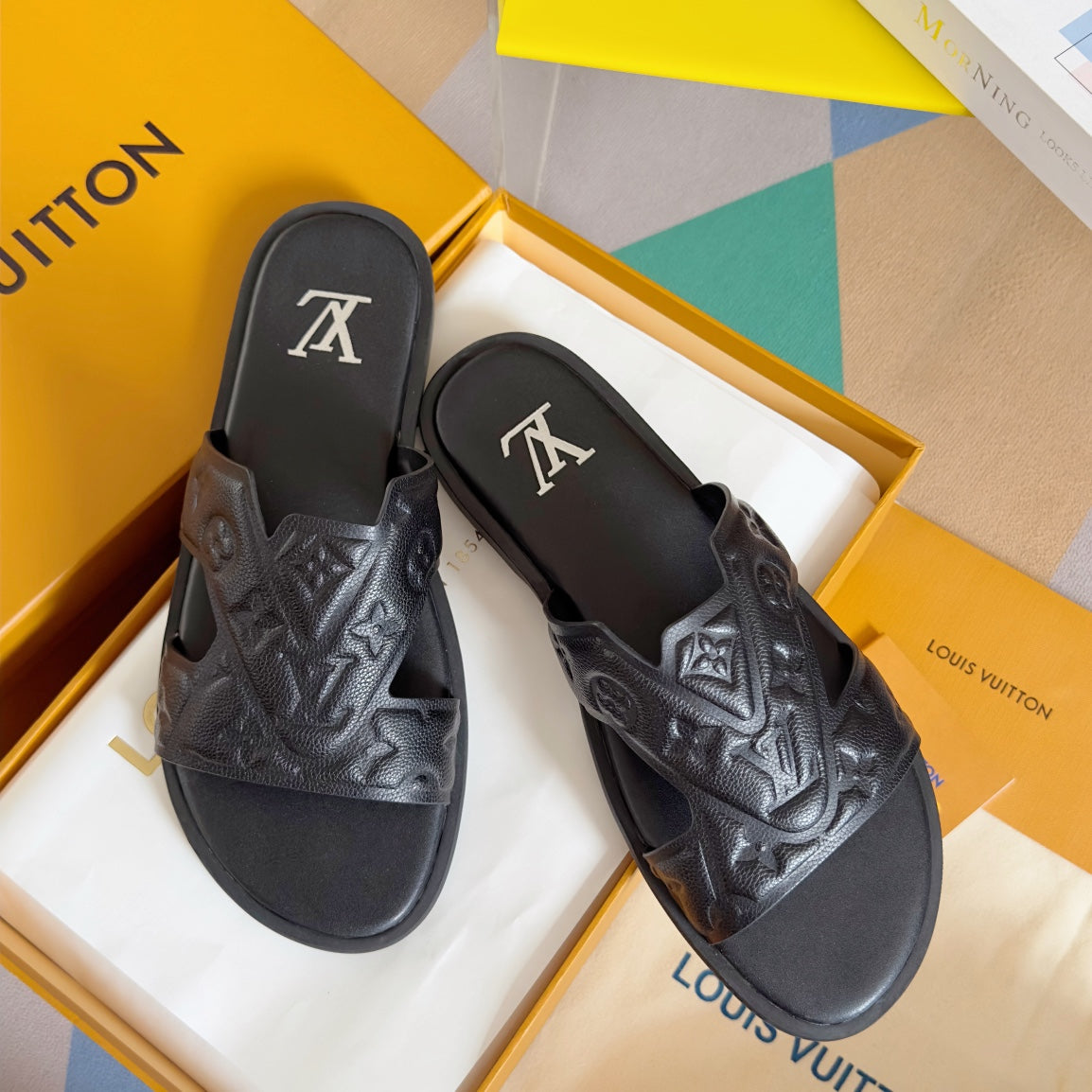 LV OASIS Slippers 1824100907