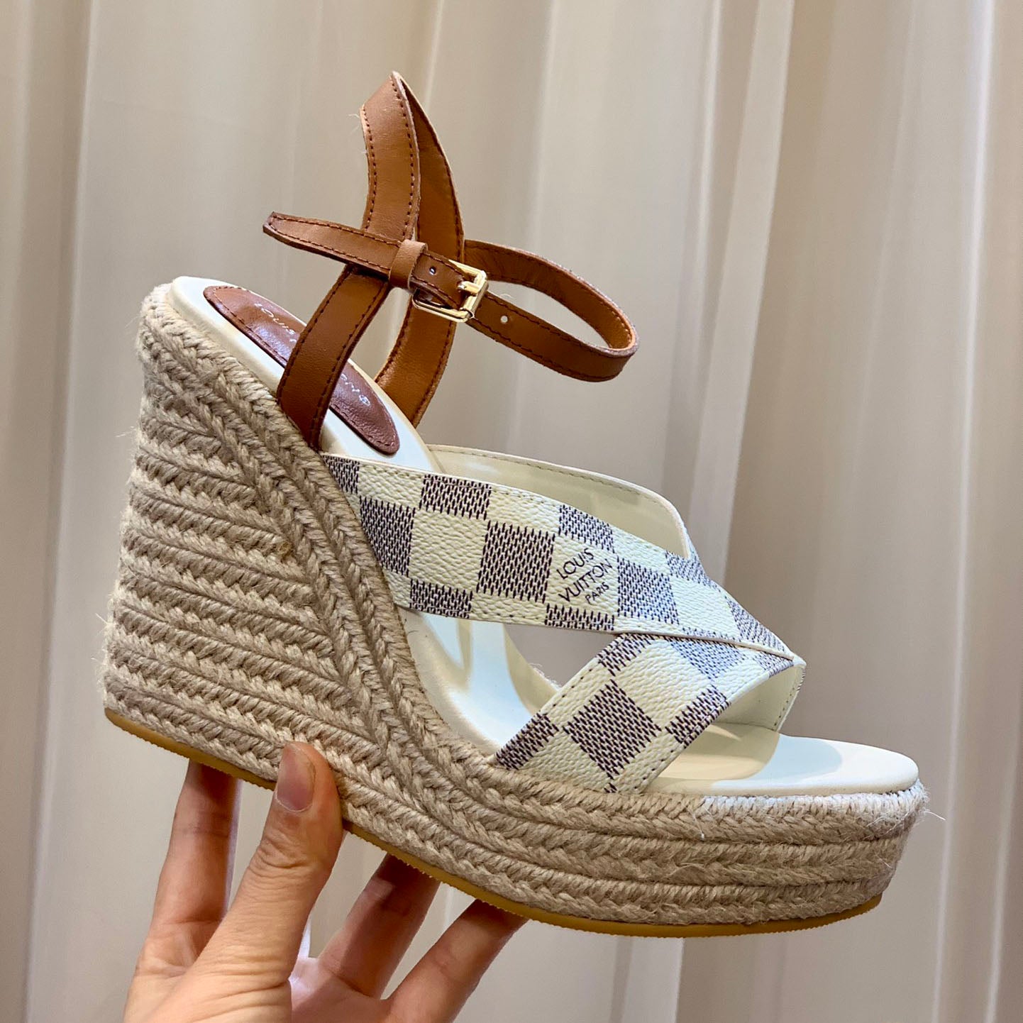 New comfortable T-shaped buckle women's sandals CYL10041034