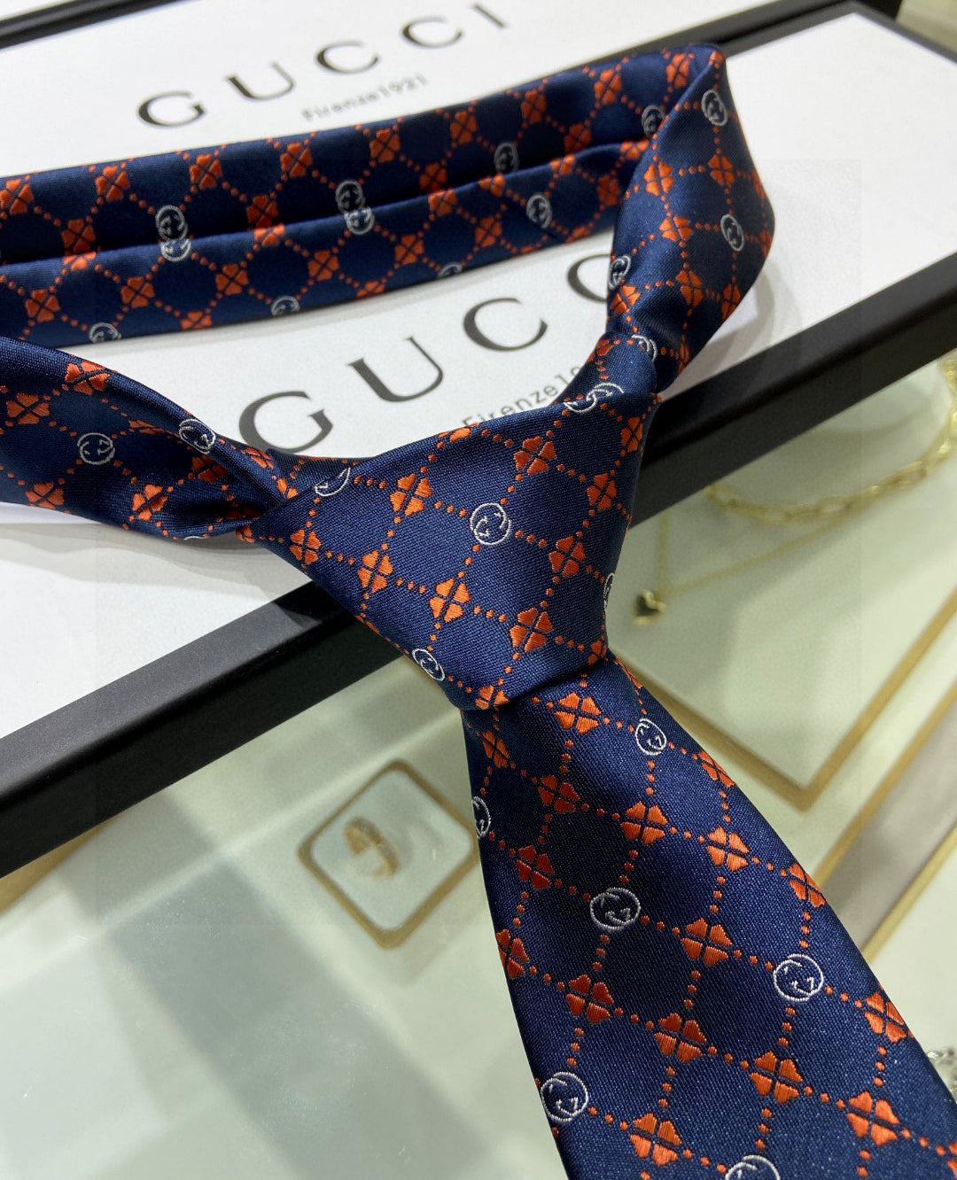 GG four-leaf clover tie 1824060504