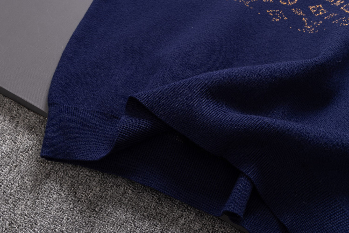LV Gradient sweater 1824102102