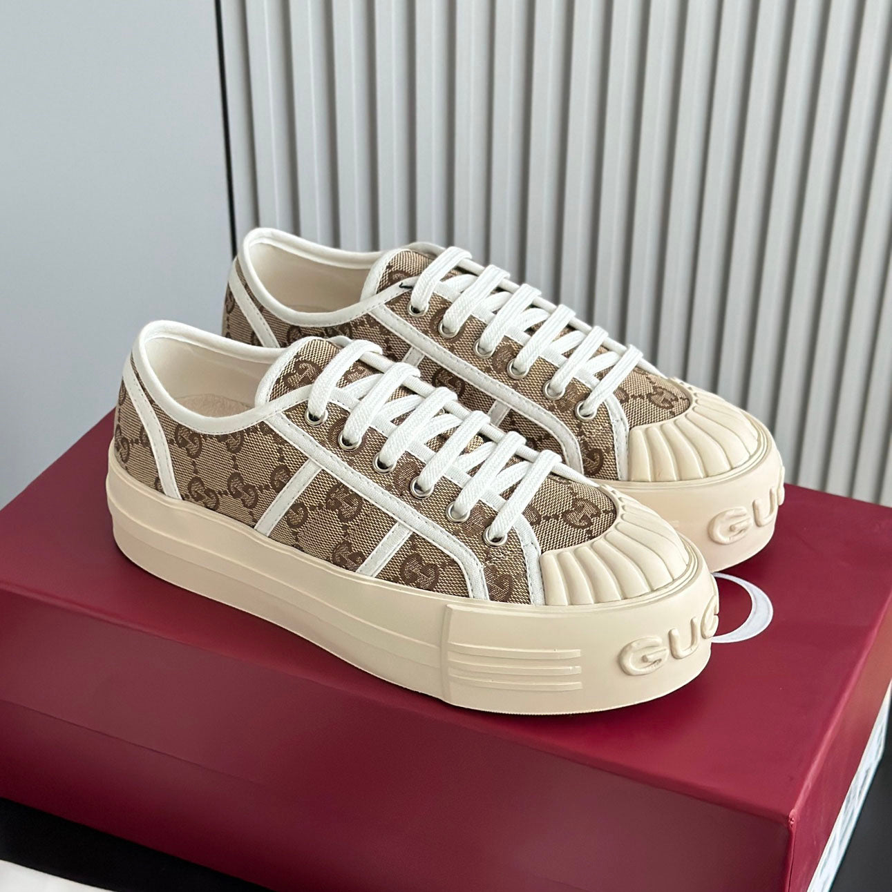 GG Women's chunky sneaker 1825040106