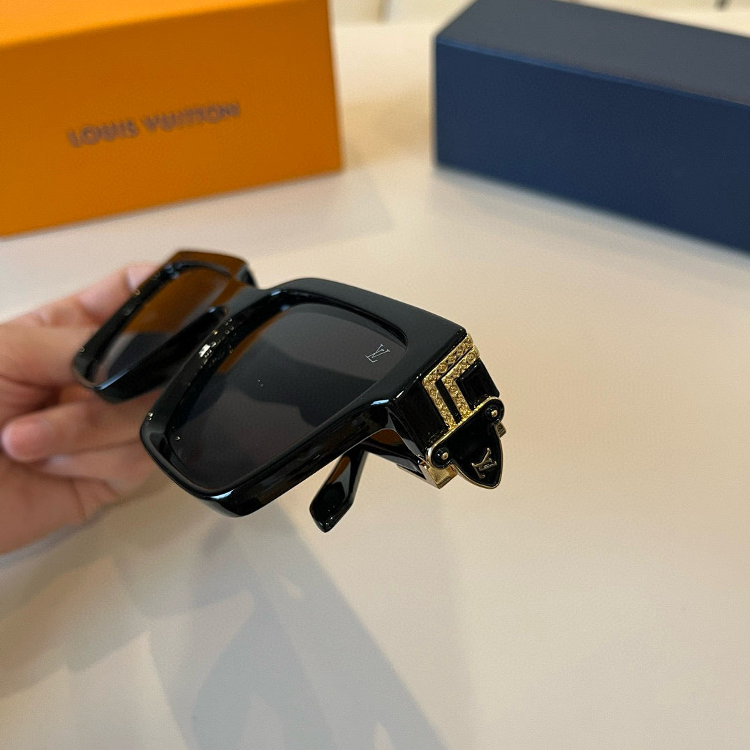 LV Square Full Frame Sunglasses 1825042501