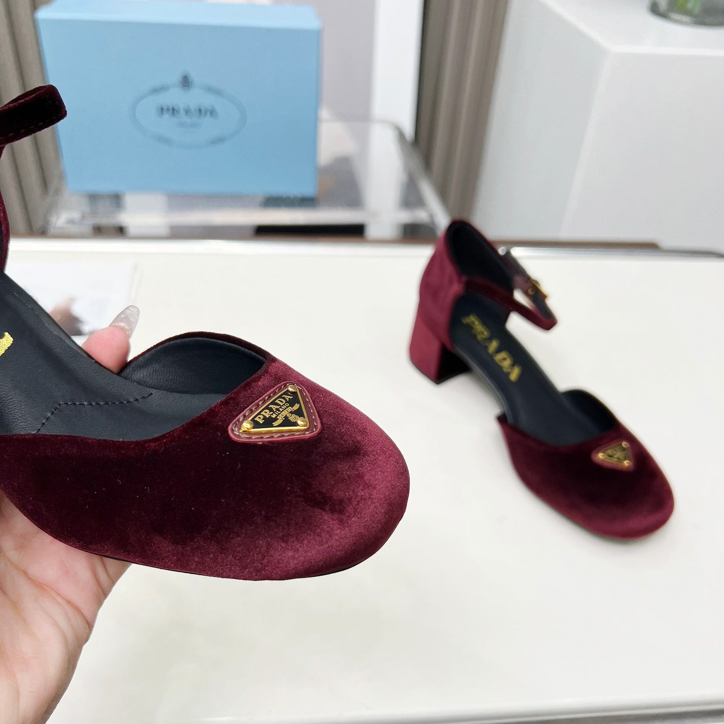 New Lambskin Fashionable and Versatile Women's Shoes Sandals 1024022316