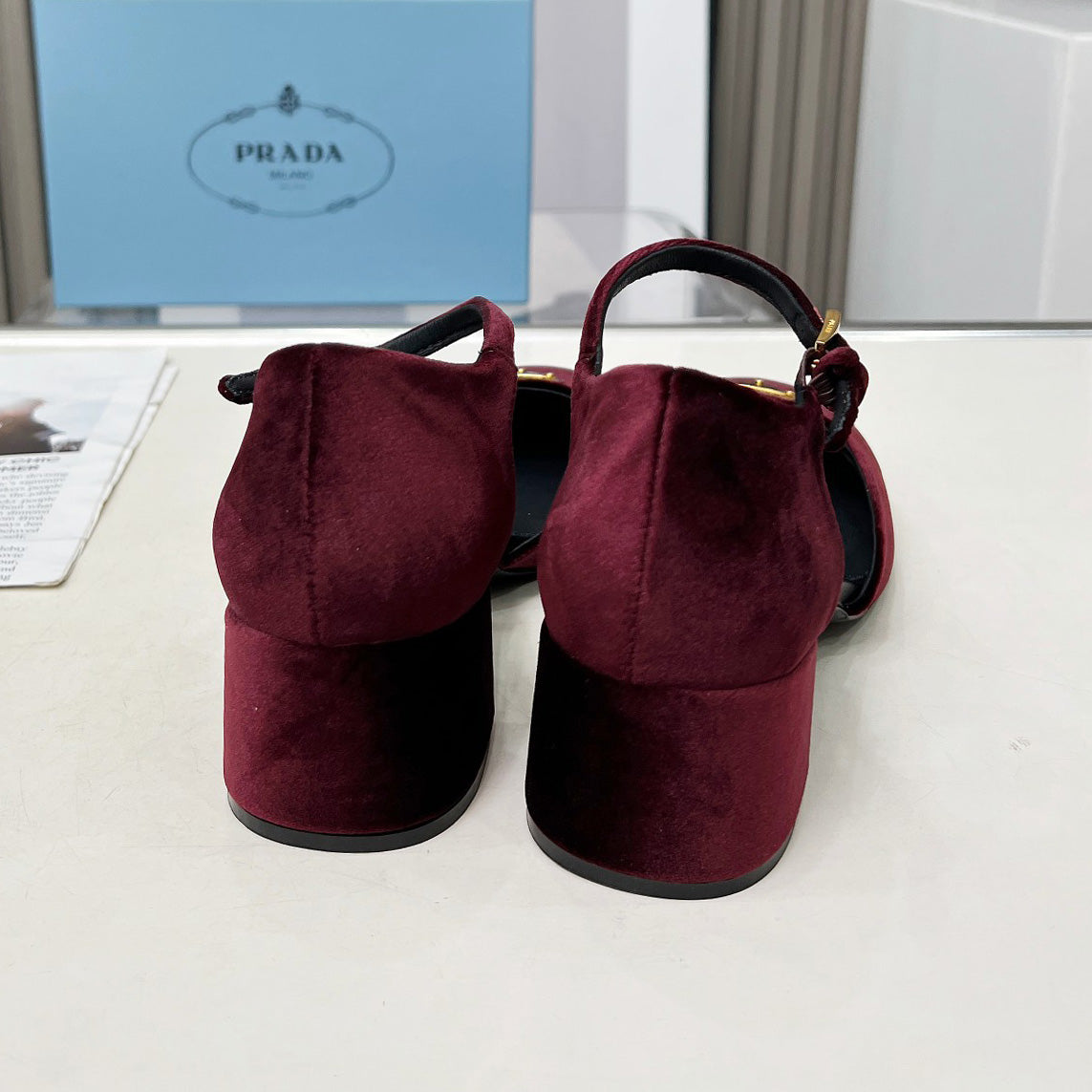 New Lambskin Fashionable and Versatile Women's Shoes Sandals 1024022316