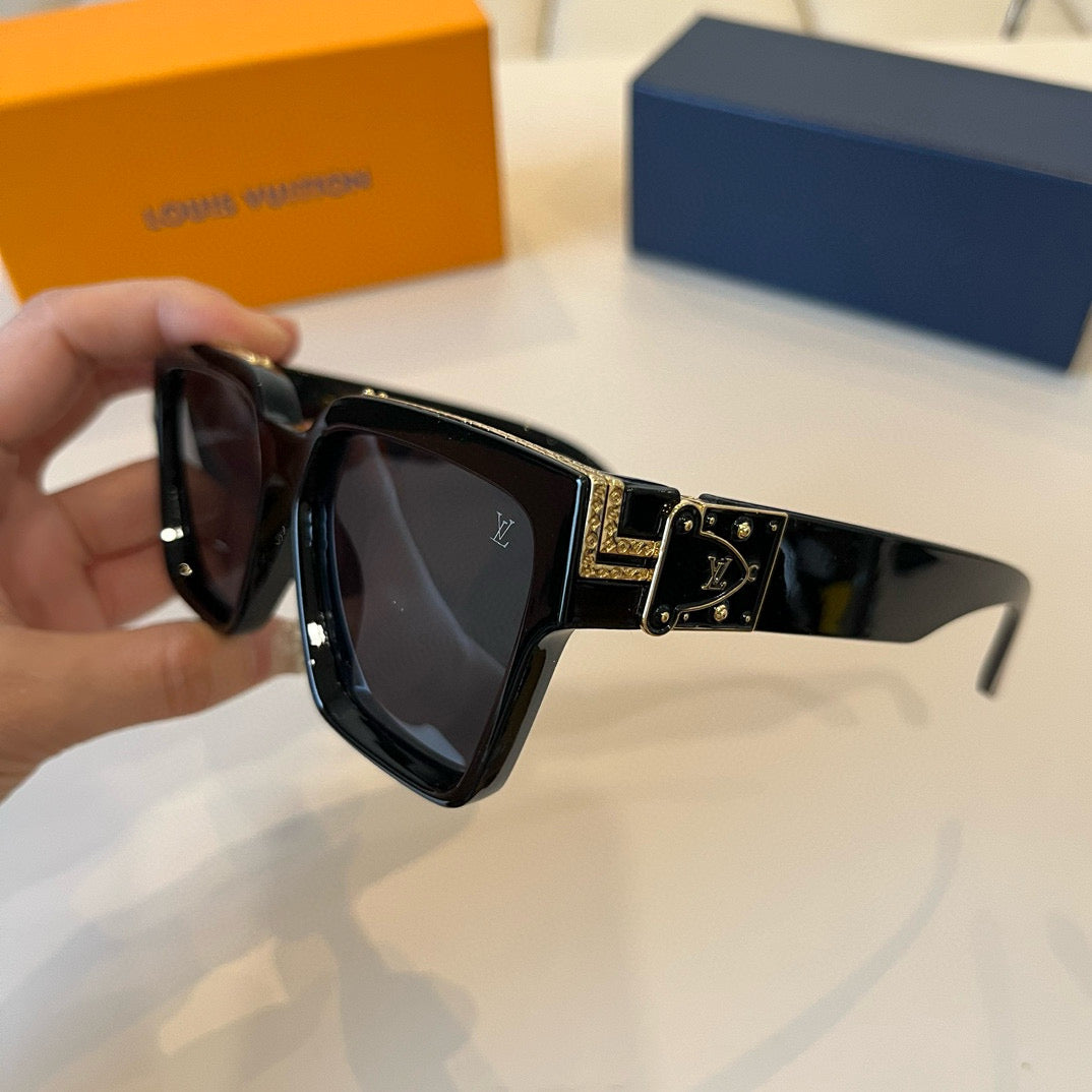 LV Square Full Frame Sunglasses 1825042501