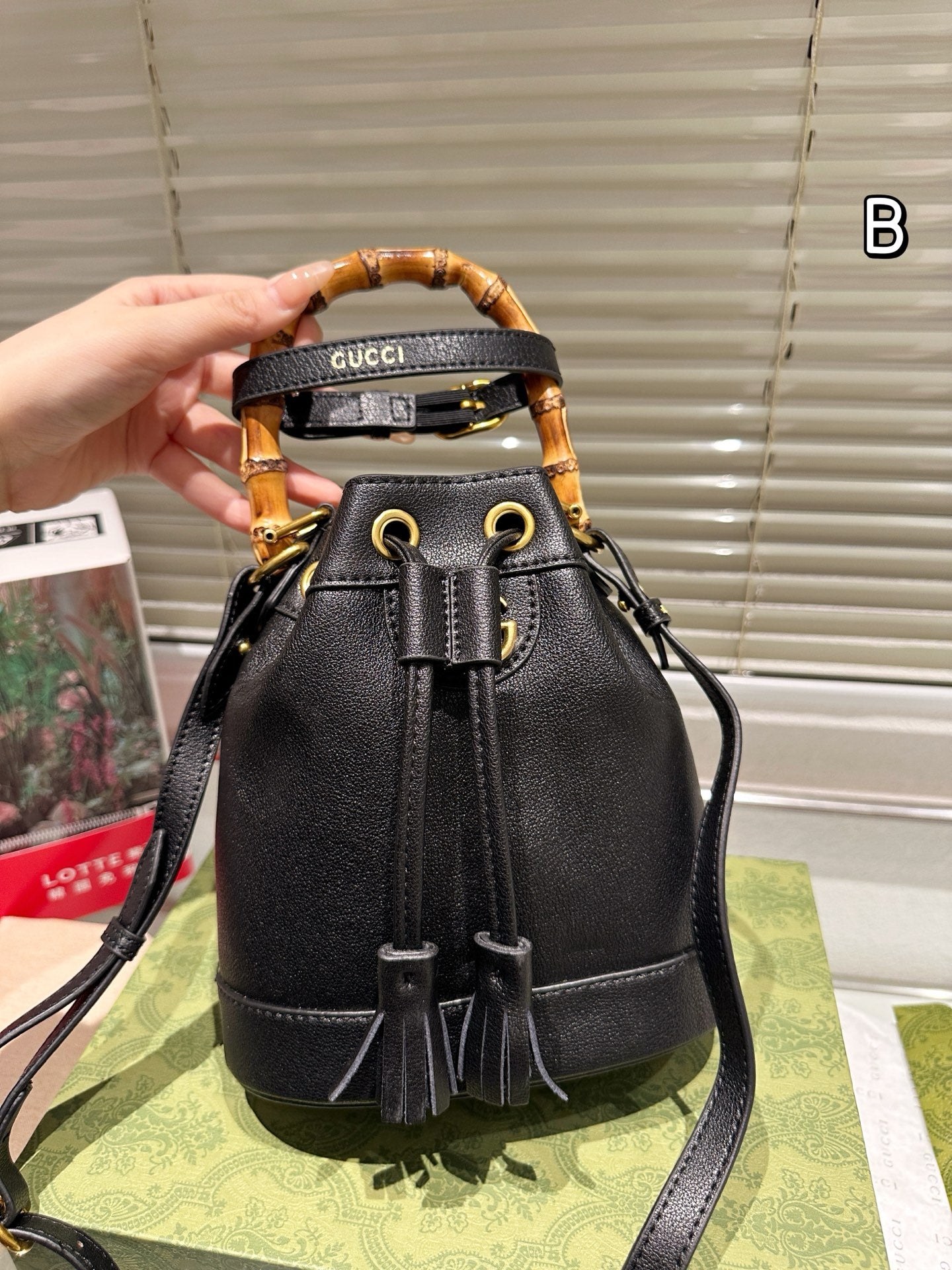GG Bamboo Bucket Bag 1825052307