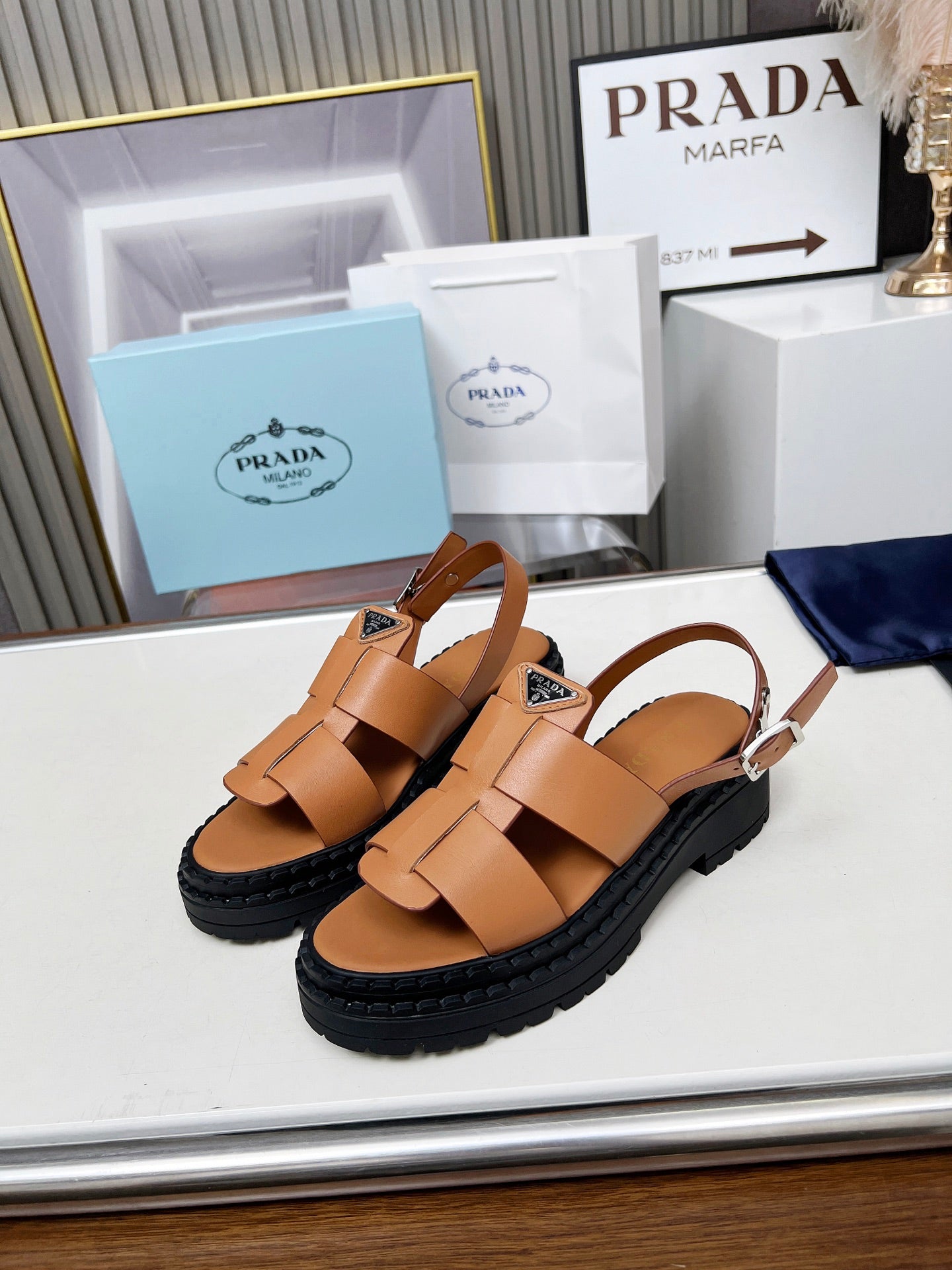 PR sandals 1825051904