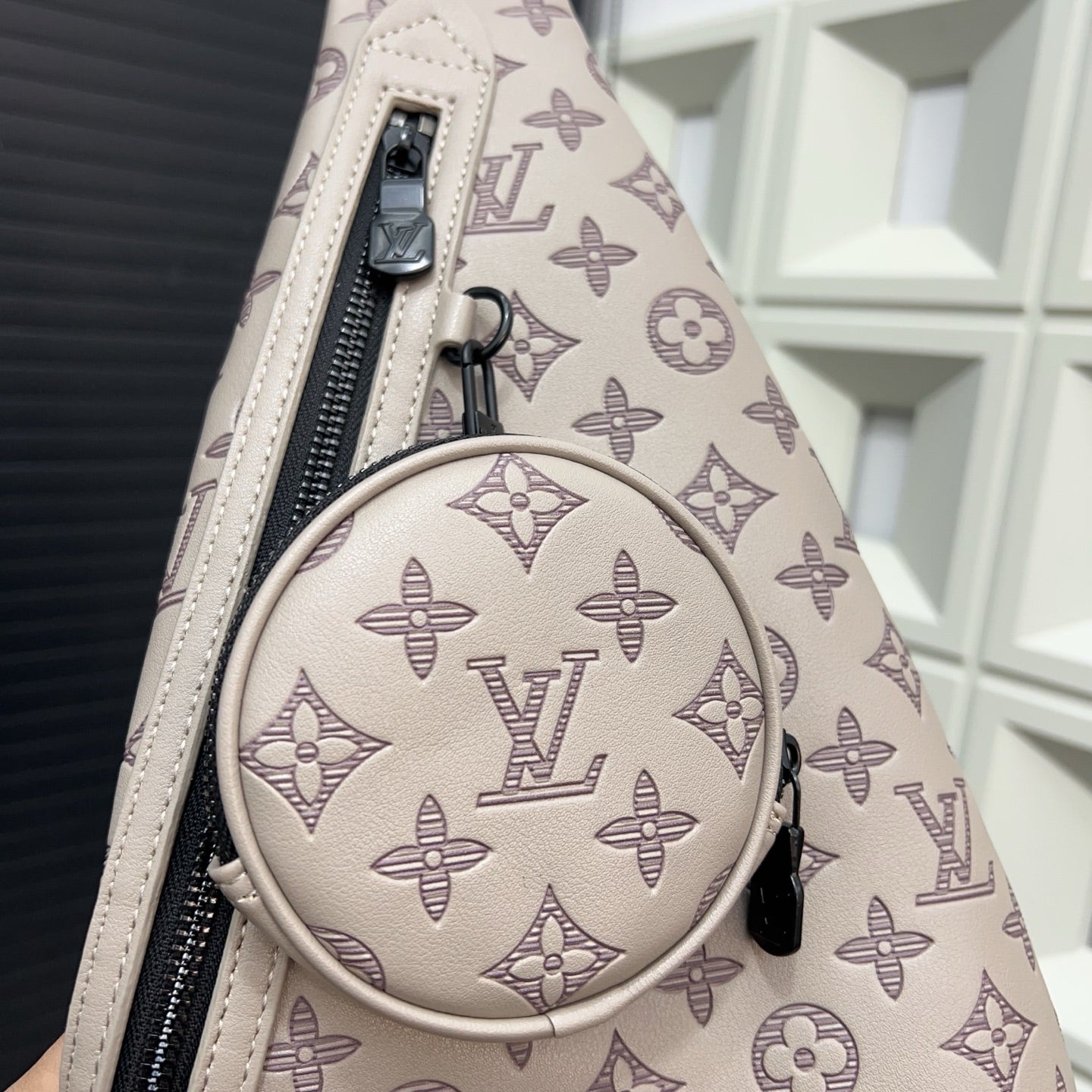 LV Shoulder bag chest bag 1825052316