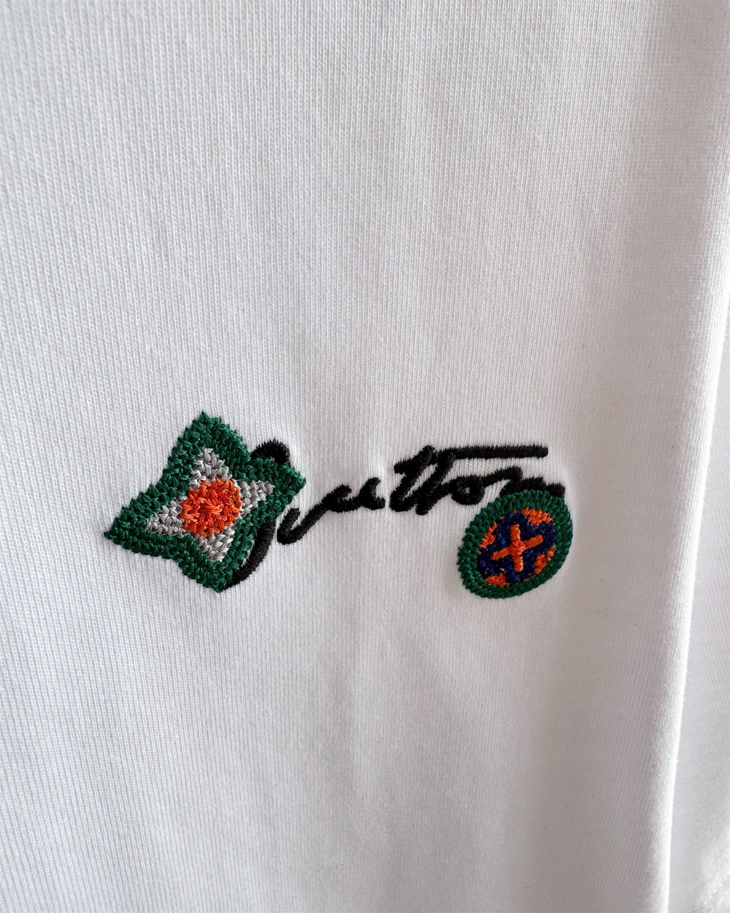 LV Unisex colorful floral embroidered T-shirt 1825052211