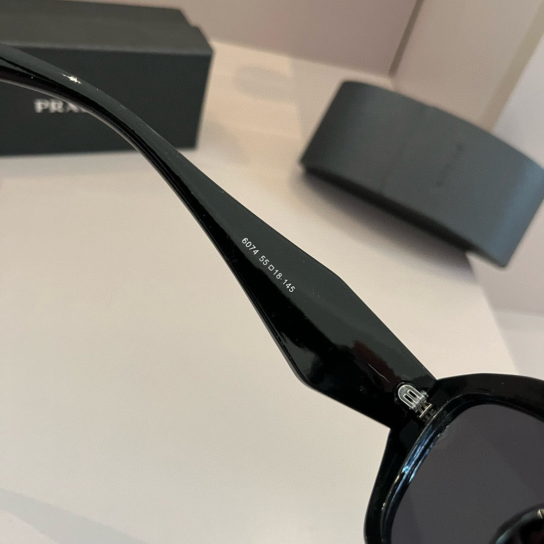 PR Women's sunglasses 1825052811