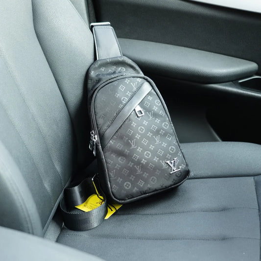 New fashion and versatile men's chest bag 1024032705