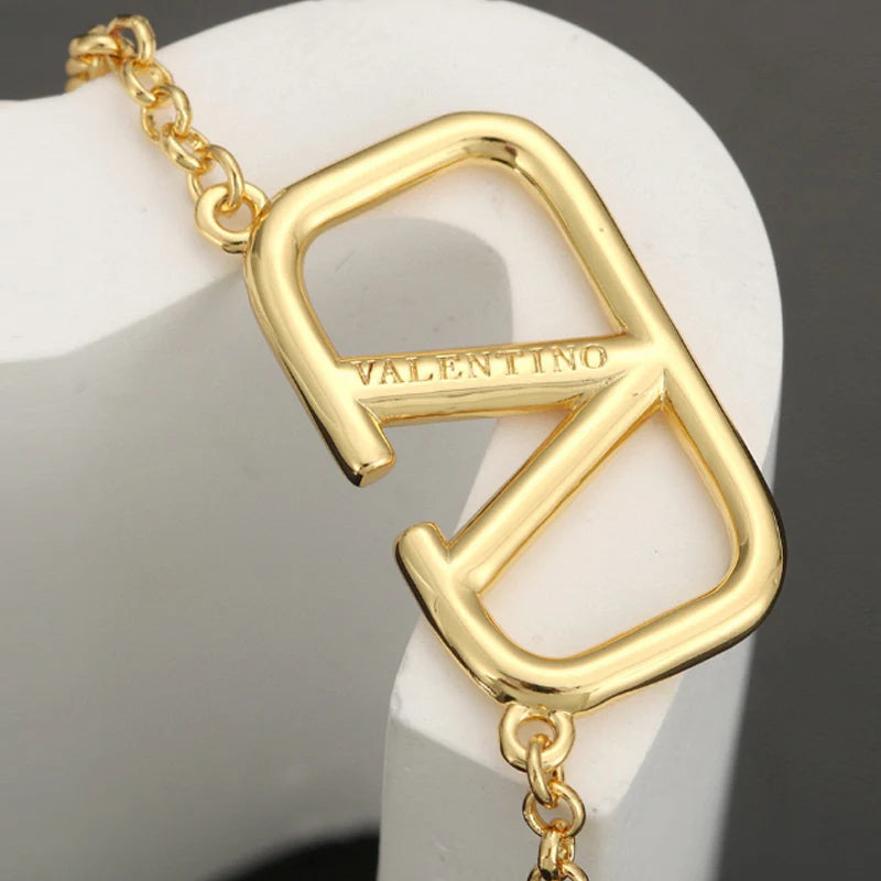 Fashionable gold necklace 10CG24092720