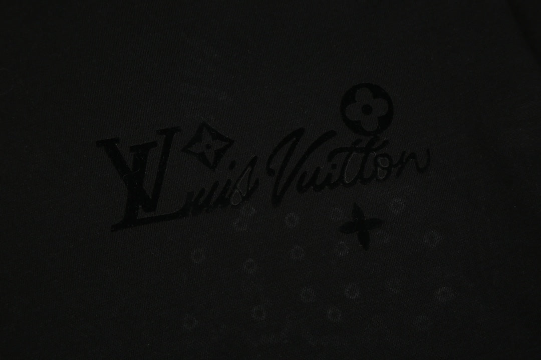 LV Unisex T-shirt 1825020609
