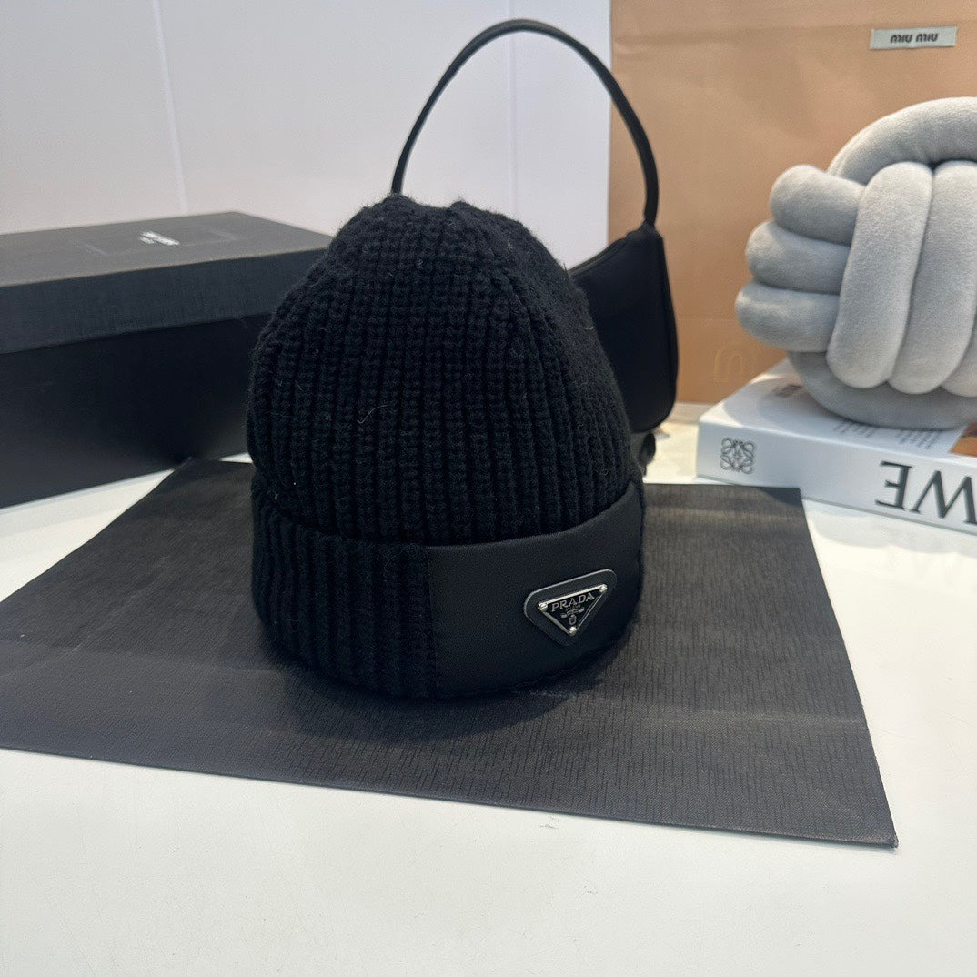 PR Wool and cashmere beanie 1824101610