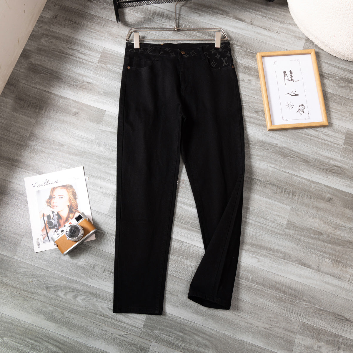 LV Washed stretch jeans 1825051402