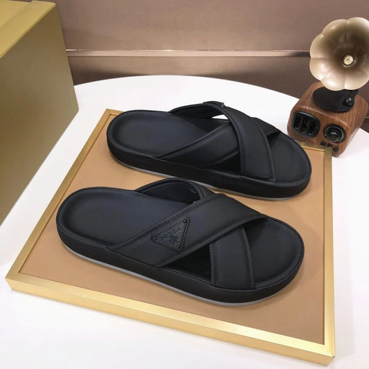 New Breathable Lightweight Slipper 1024032123