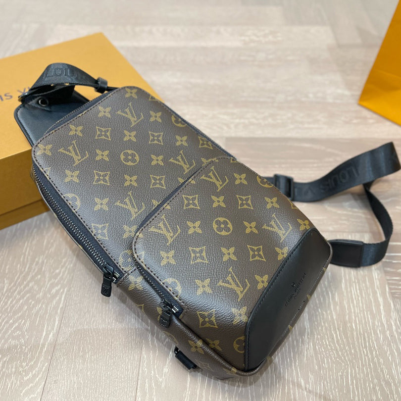 Men's chest bag crossbody bag 1824031911