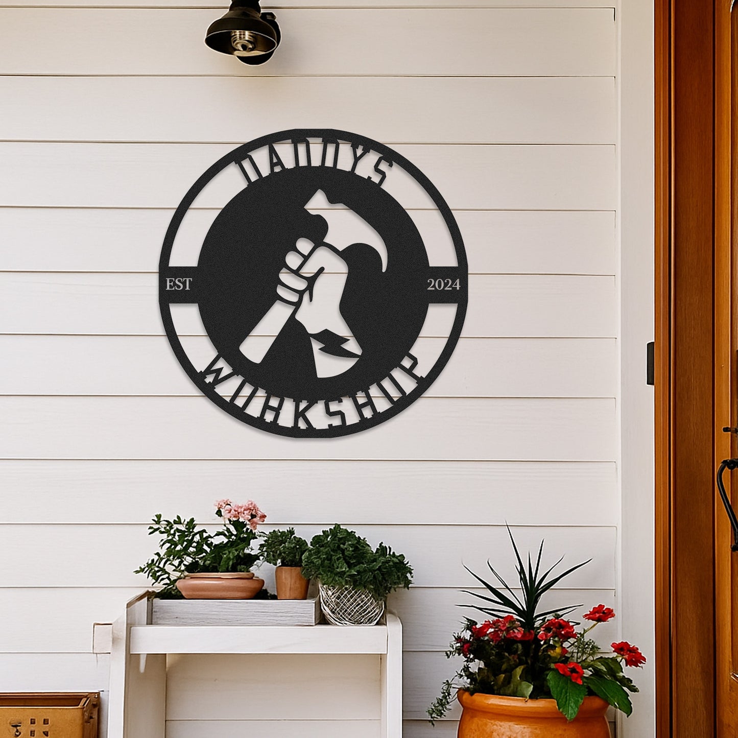 Personalized Daddy's Workshop Metal Sign, Custom Workshop Sign with Hammer Design, Garage Wall Decor, Father's Day Gift for Dad or Grandpa