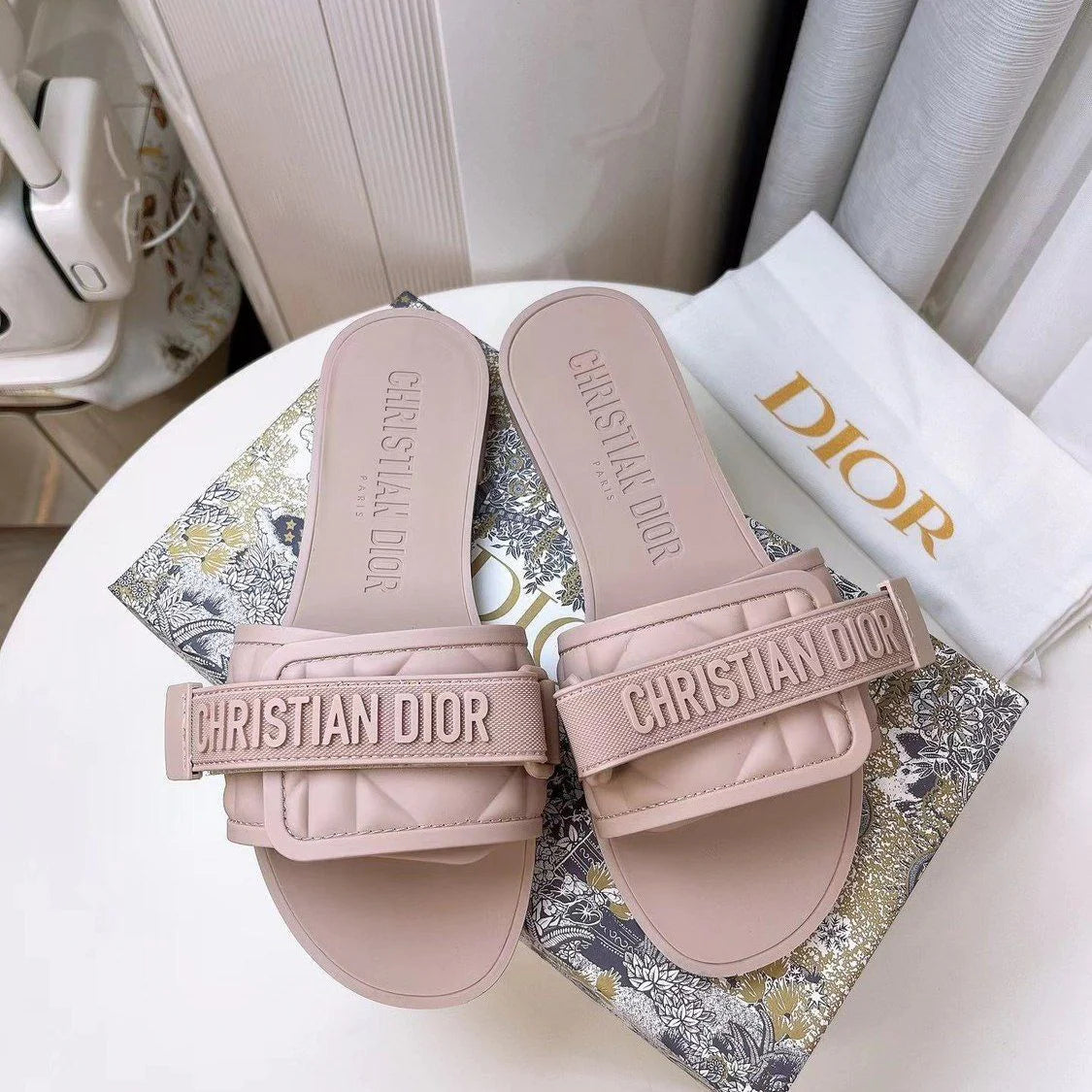 New Fashion Comfortable Lightweight Non-slip All-match Jelly Beach Shoes 1024062816