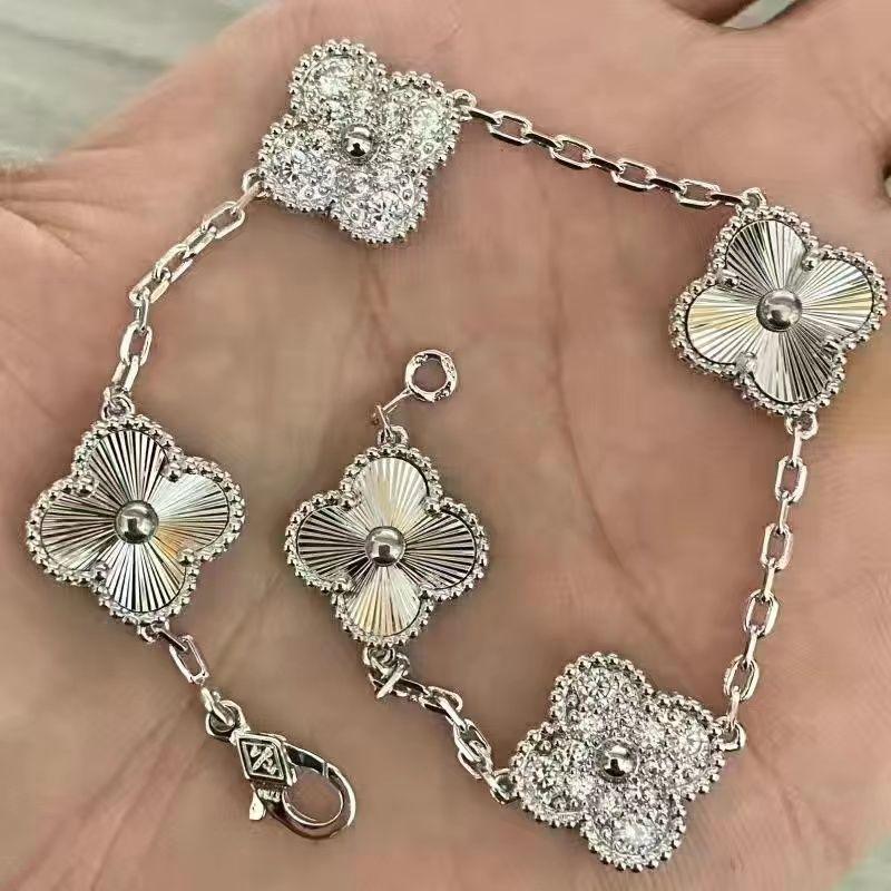 Versatile And Sophisticated Couple Bracelet 1024022615