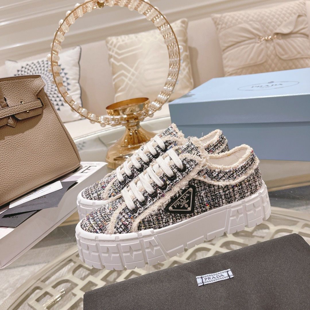 New Thick-soled Muffin Board Shoes Women's Sports Shoes Casual 1024052725