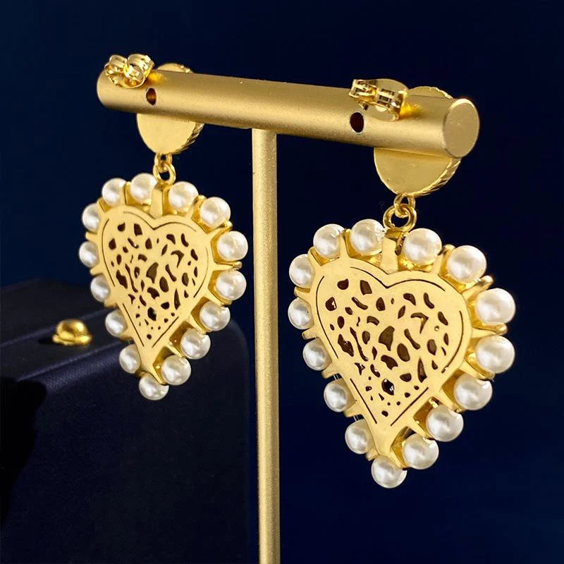 New Fashion Retro Peach Heart Earrings 1024010310
