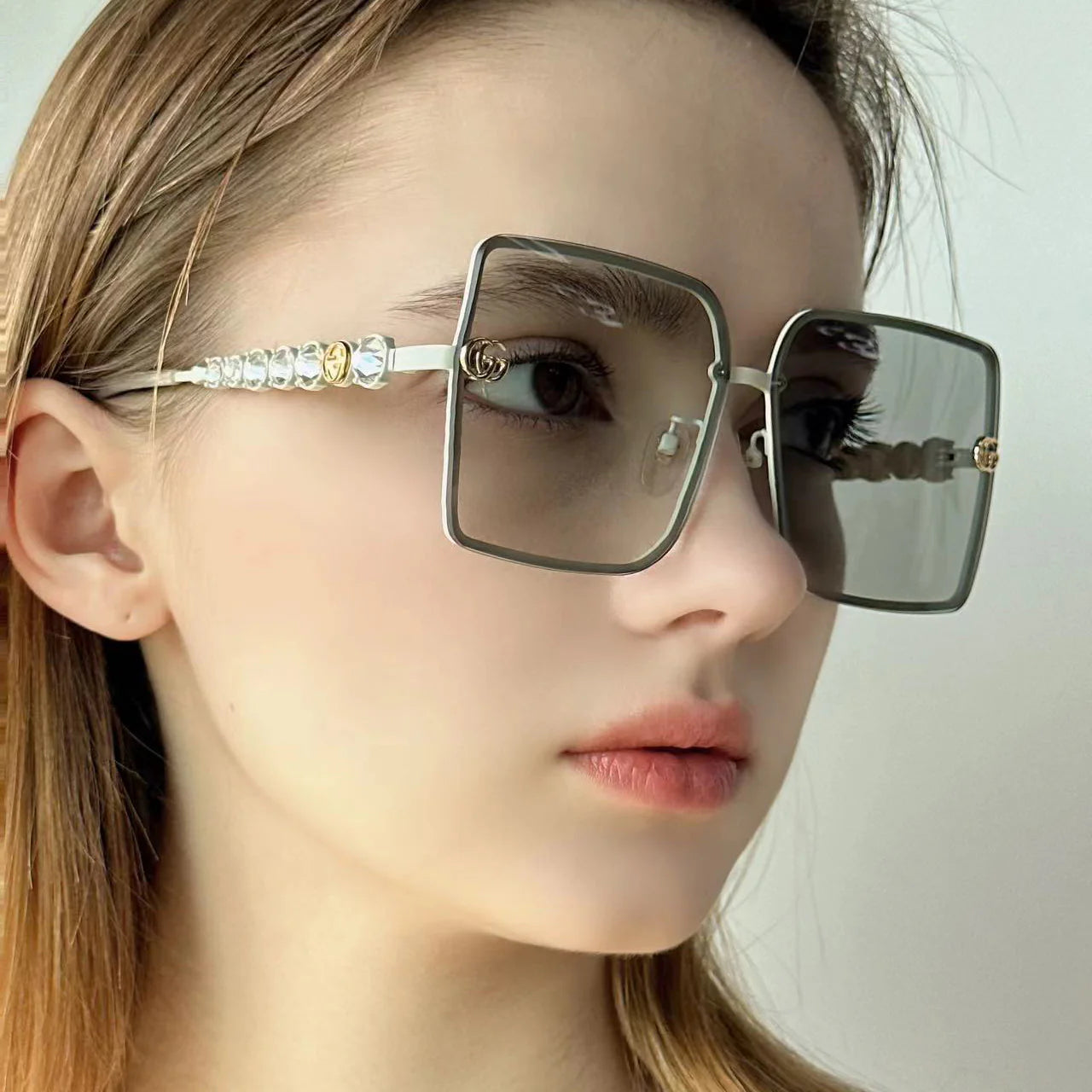 Fashionable Sunglasses 1925022401