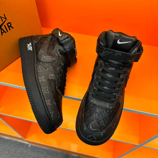 Super cool casual sneakers, hipsters must have! The foot effect is absolutely amazing!