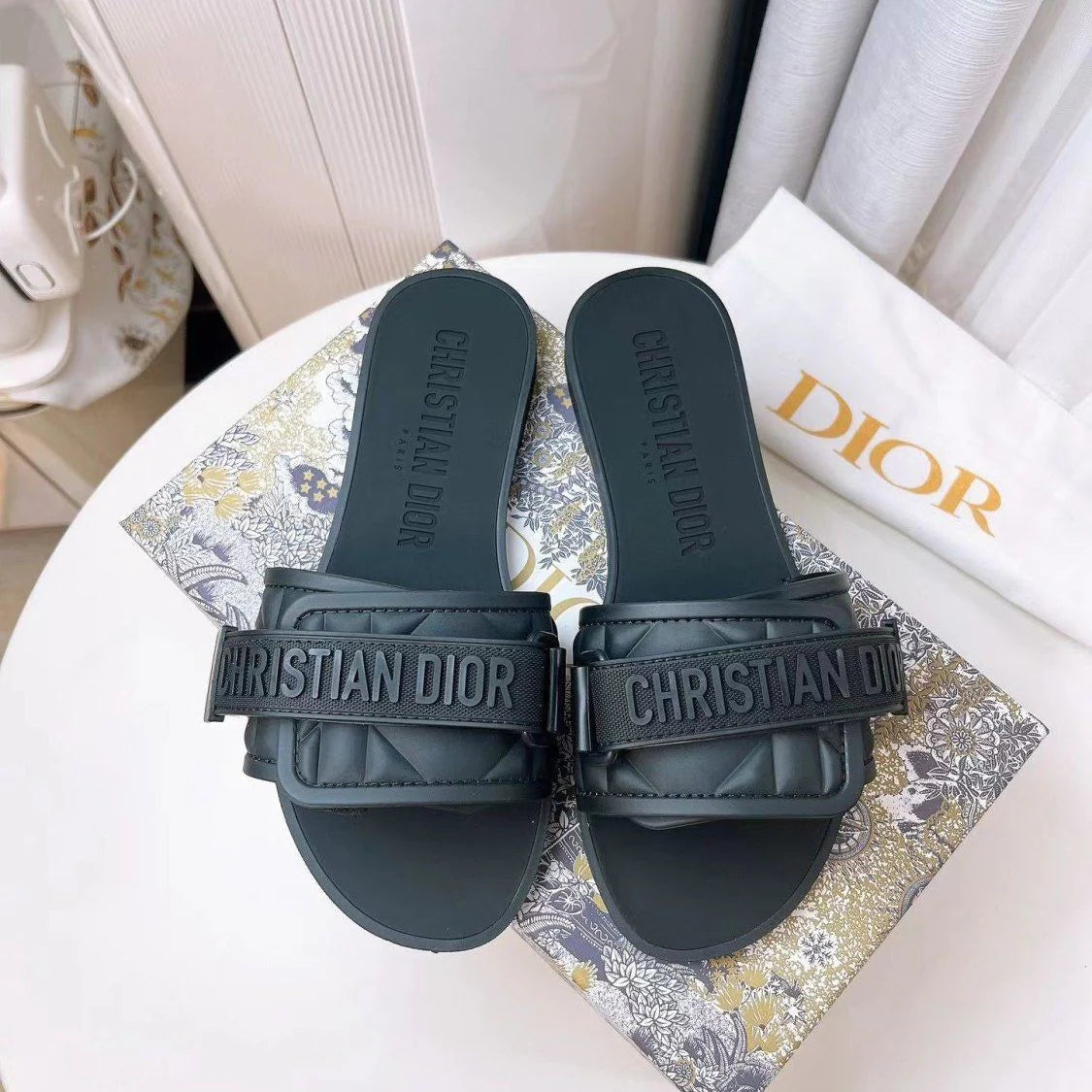 New Fashion Comfortable Lightweight Non-slip All-match Jelly Beach Shoes 1024062816