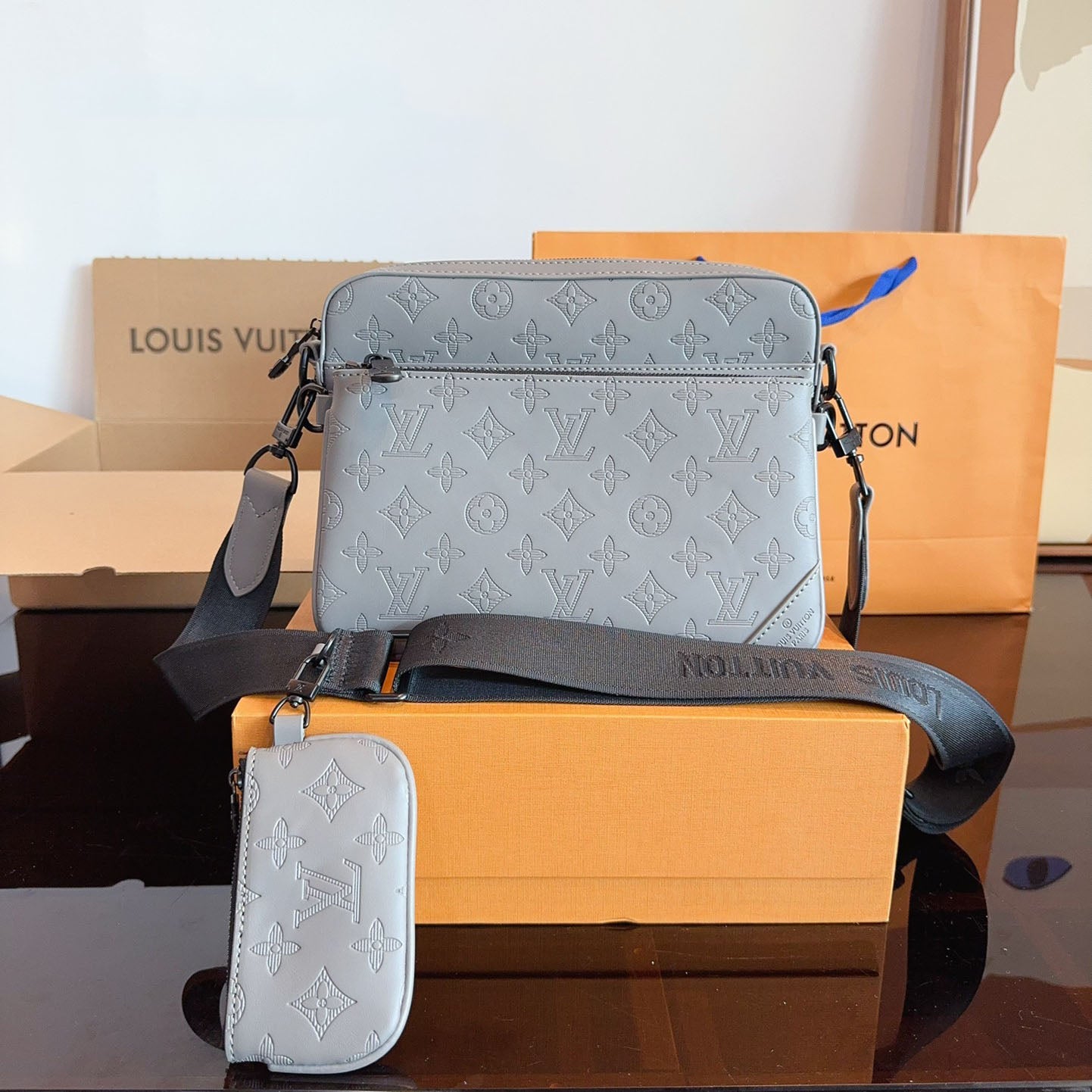 Classic hot-selling ¥ochette Trio men's bag 1824061103