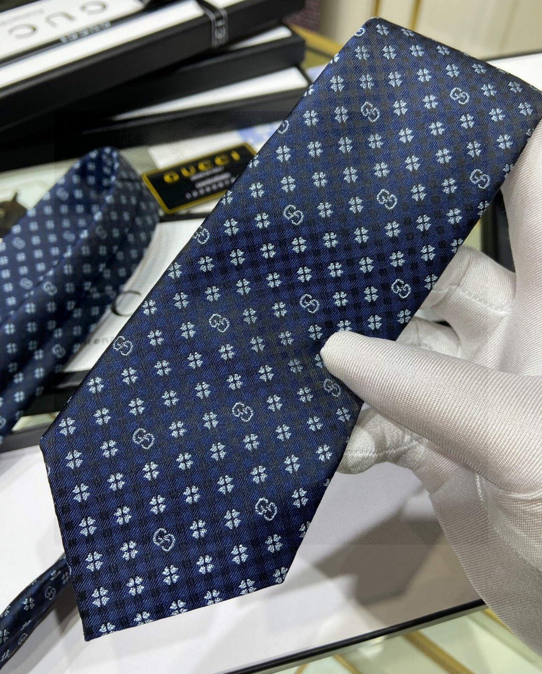 GG four-leaf clover tie 1824060503