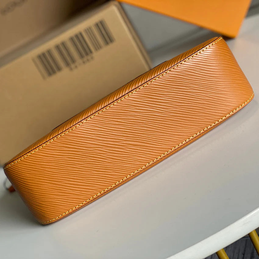 New Fashion Versatile Handheld Crossbody Bag 1024061304