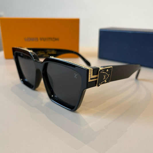 LV Square Full Frame Sunglasses 1825042501
