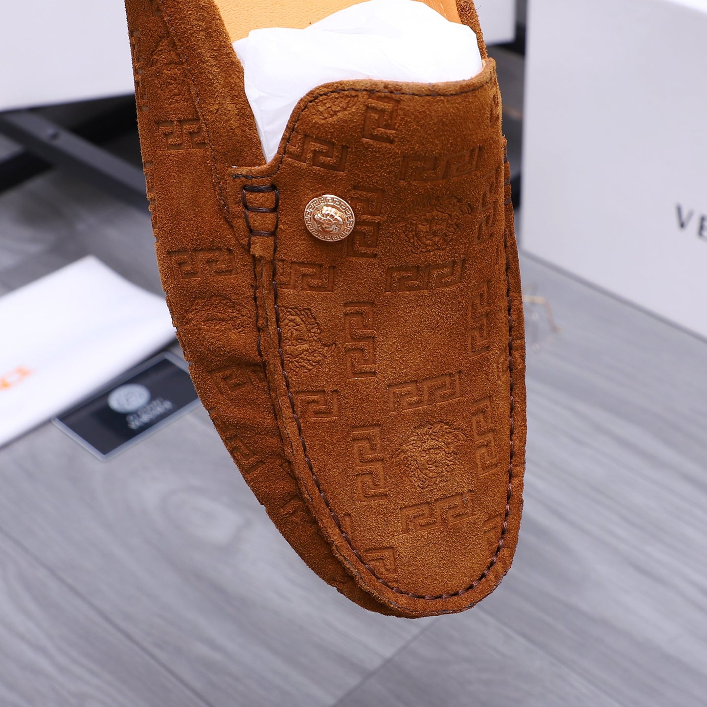 VS MEDUSA Embossed Shoes 1824060902