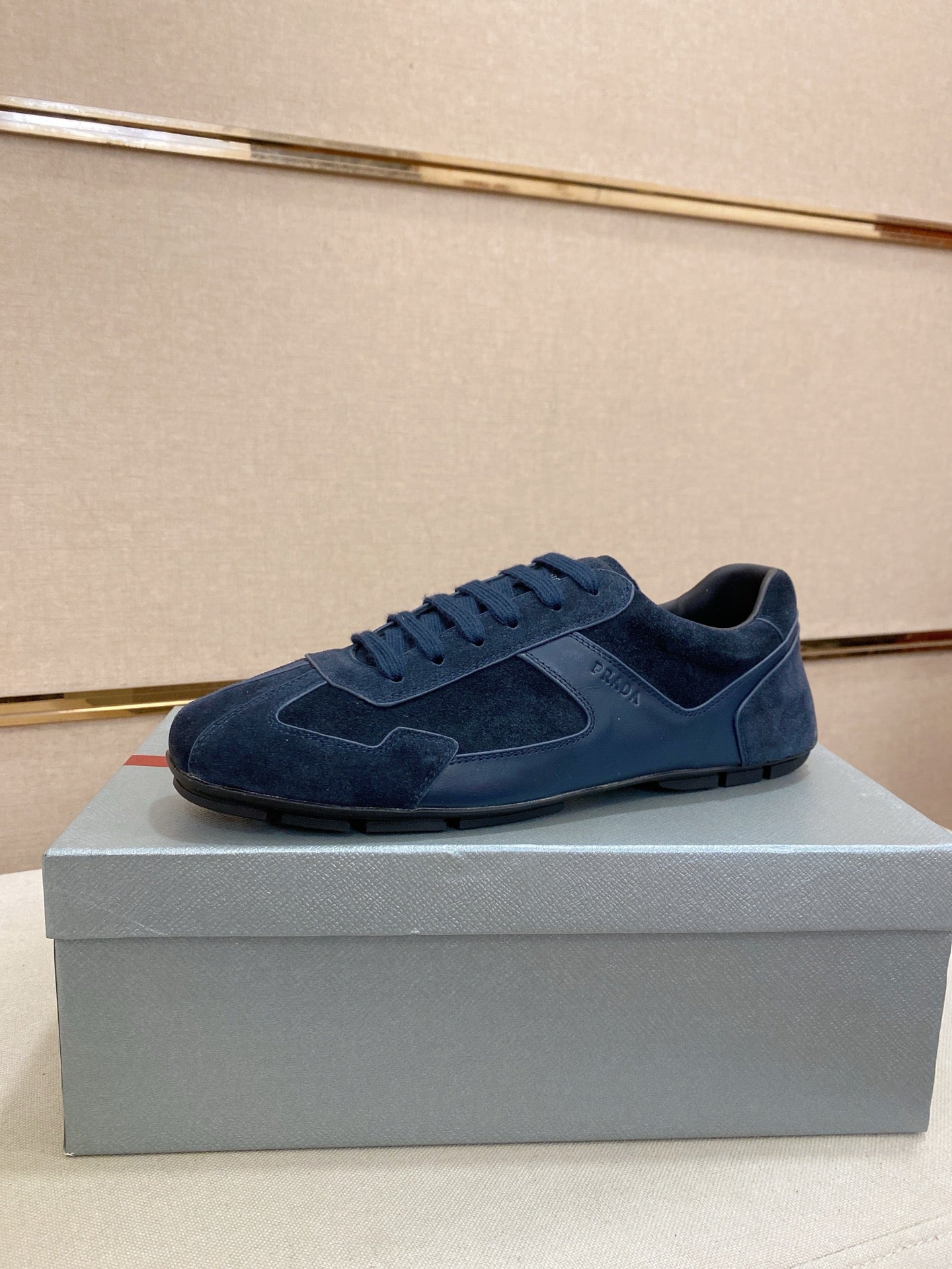 PR  sneakers 1825052023