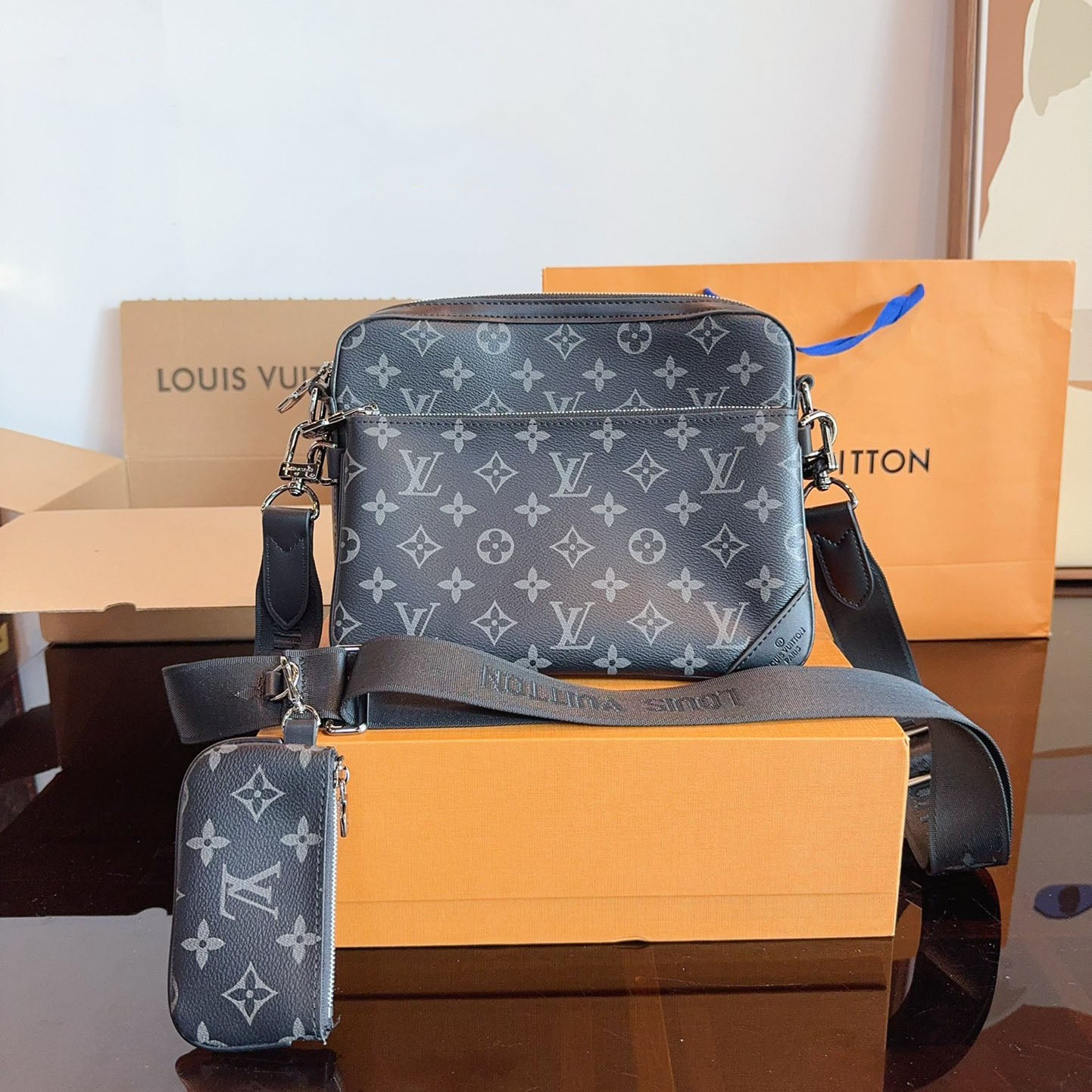 Classic hot-selling ¥ochette Trio men's bag 1824061103