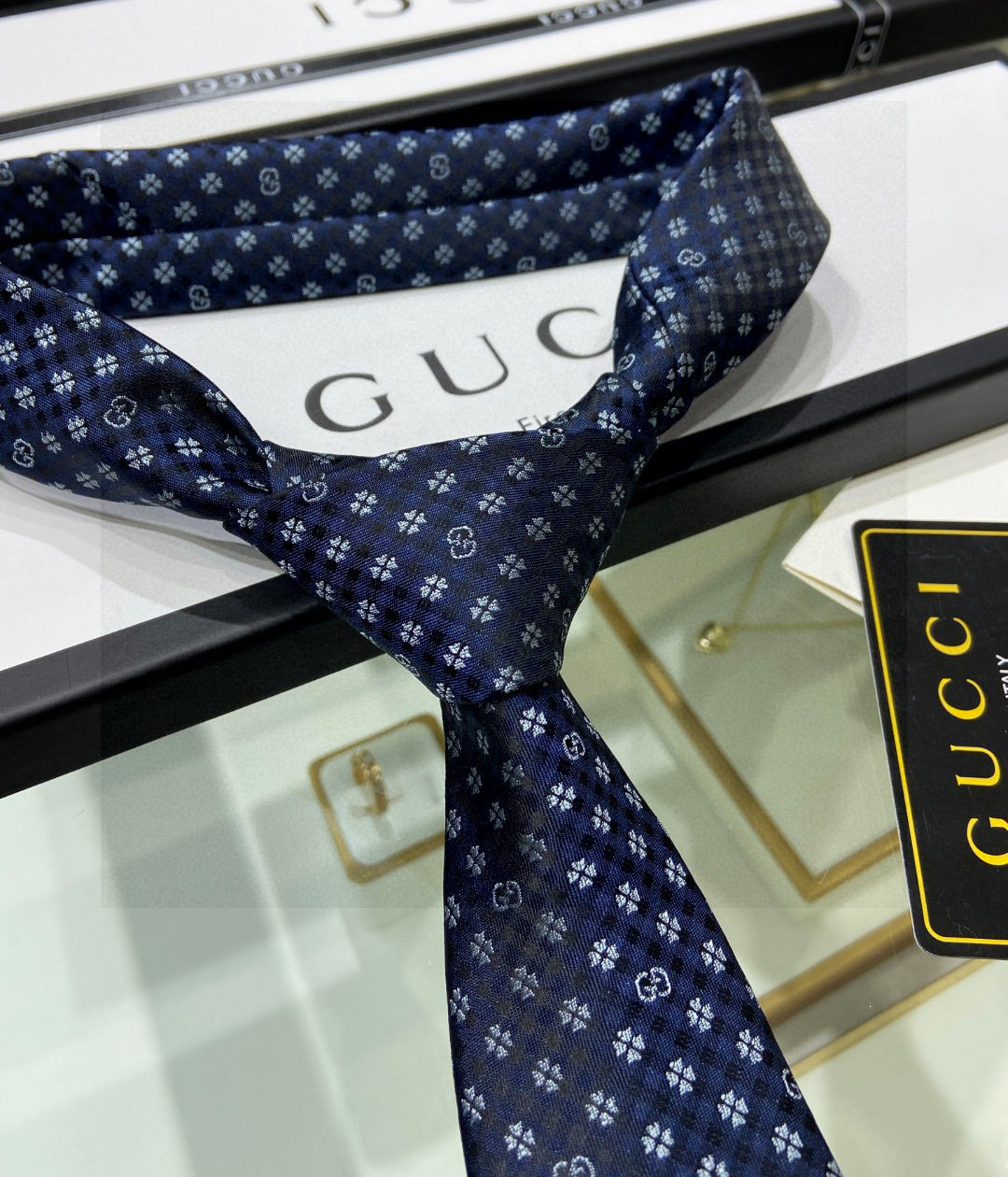 GG four-leaf clover tie 1824060503